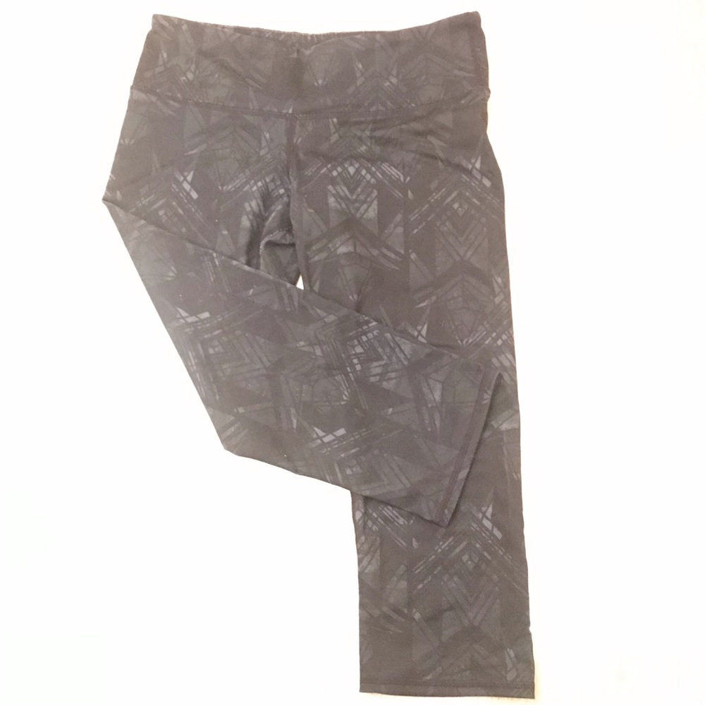 alo yoga crops